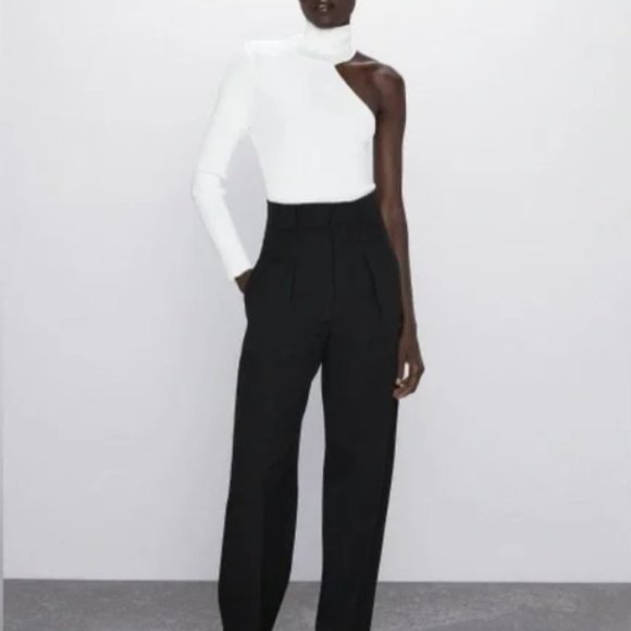 Zara One Shoulder White Ribbed Turtleneck Sweater Crop Size L - Picture 1 of 5